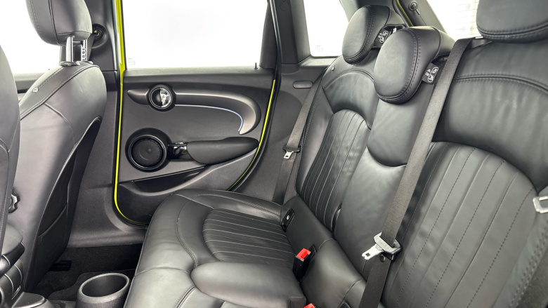 MINI Hatchback 1.5 Cooper Exclusive 5dr Auto Petrol Hatchback